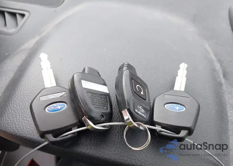 2017 Subaru Forester 2.5I Premium z USA, uszkodzony, nr VIN JF2SJAEC5HH485250